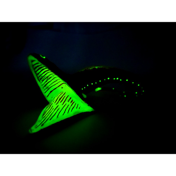 Gulper eel by Safari Ltd. 1997 abyssal fish retired figure glow in the dark - Picture 3 of 8